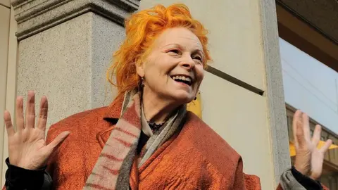 Vivienne Westwood, dise&ntilde;adora de moda. (Foto: Italy 24 Press).