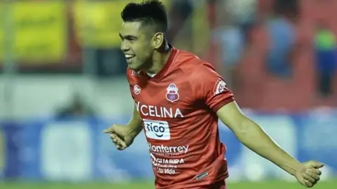 Nelson Amarilla, defensor paraguayo. (Foto: Versus).