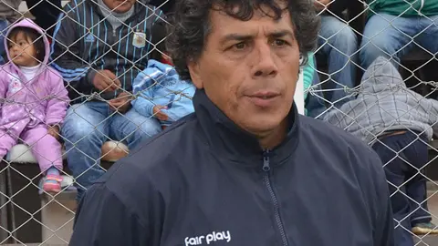 Victor Hugo Andrada, entrenador de Nacional Potos&iacute;. (Foto: Rumba NTW).