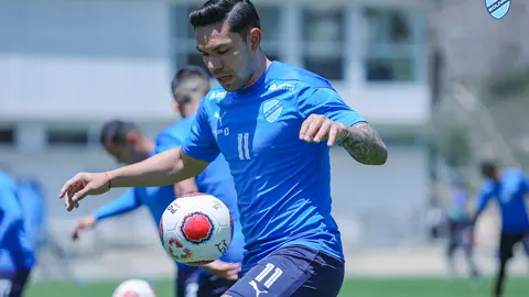 Carmelo Algara&ntilde;az, delantero nacional. (Foto: Club Bol&iacute;var).