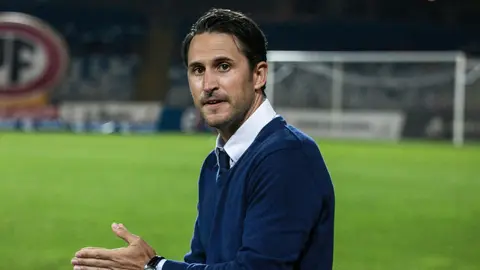 Be&ntilde;at San Jos&eacute;, entrenador del Club Bol&iacute;var. (Foto: T13).