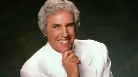 Burt Bacharach, compositor, cantante y productor estadounidense. (Foto: Harry Langdon)