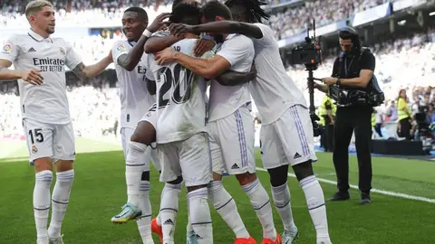 Los jugadores del Real Madrid celebrando un gol en el 'Bernabeu'. (Foto: Marca).
