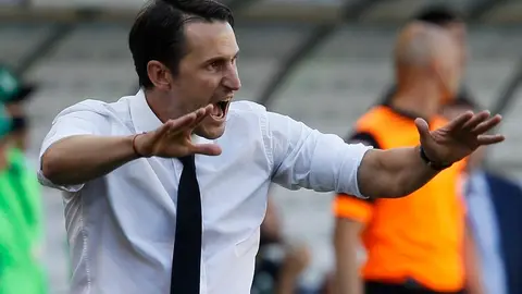 Be&ntilde;at San Jos&eacute;, entrenador del Club Bol&iacute;var. (Foto: BolVIP).