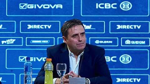 &Aacute;ngel G. Hoyos, director t&eacute;cnico argentino. (Foto: La Tercera).