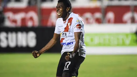 Diego Medina, defensor boliviano. (Foto: Erbol).
