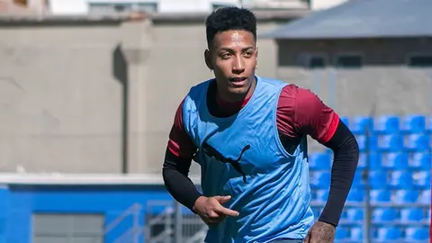 Jairo Quinteros, defensor boliviano. (Foto: Club Bol&iacute;var).