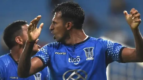 Gilbert &Aacute;lvarez, delantero boliviano. (Foto: Unitel).