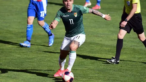 Carmelo Algara&ntilde;az, delantero boliviano. (Foto: La Raz&oacute;n).