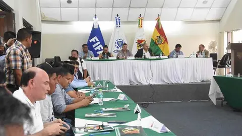 Consejo de la Divisi&oacute;n Profesional del F&uacute;tbol Boliviano. (Foto: Los Tiempos)