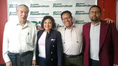 De izquierda a derecha: Carlos Bohrt, Leticia Benavente, Juan Jos&eacute; Bedregal y Joshua Bellott.