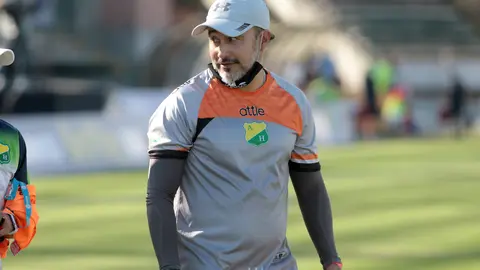 Flavio Robatto, director t&eacute;cnico argentino. (Foto: Lucho Noticias).