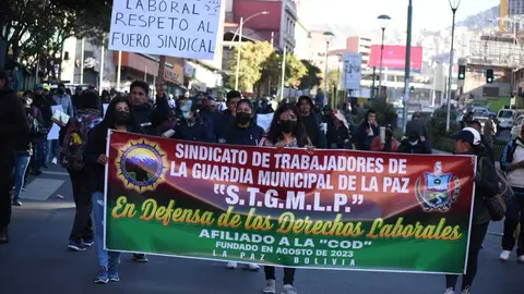 Trabajadores Municipales. (Foto: Gustavo Ticona v&iacute;a ABI).