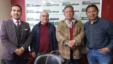 De izquierda a derecha: William Bascop&eacute;, Hugo Moldiz, Luis Eduardo Siles y Jos&eacute; Luis Flores.
