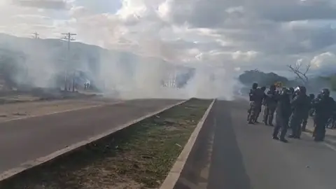 Bloqueos Mairana. (Foto. Unitel).