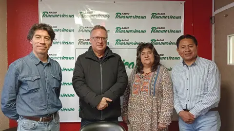 De izquierda a derecha: Manuel Mercado, Carlos Alarc&oacute;n, Jimena Costa y Jos&eacute; Luis Flores.