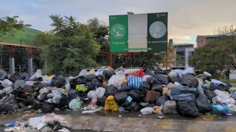 Basura acumulada en Cochabamba. (Foto. El Diario).