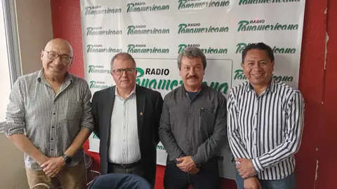 e izquierda a derecha: Javier Flores, Miguel Roca, Alex Contreras y Jos&eacute; Luis Flores.