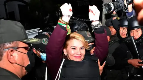 Jeanine A&ntilde;ez, expresidente de Bolivia. (Foto. Inst).