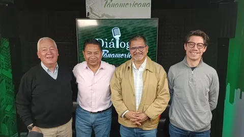 De izquierda a derecha:  Alberto Bonadona, Jos&eacute; Luis Flores, Gonzalo Ch&aacute;vez y Manuel Mercado.