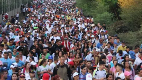Marcha de la fe. (Foto. RR. SS.).