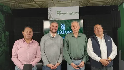 de izquierdfa a derecha: Jos&eacute; Luis Flores, Jos&eacute; Manuel Ormachea, Carlos Bohrt y Wilson Santamar&iacute;a.