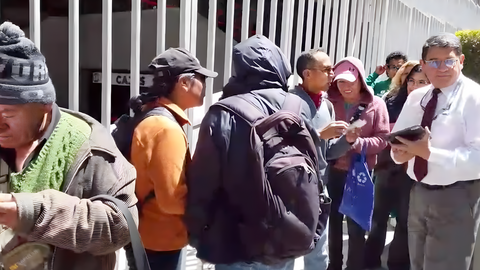 Filas en el BCB (Foto: Radio Panamericana)