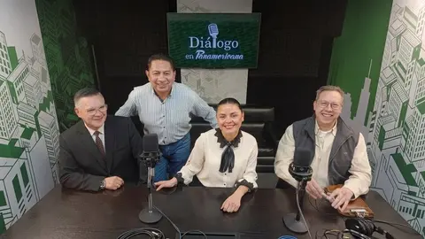 DE IZQUIERDA A DERECHA: EDUARDO LE&Oacute;N, JOS&Eacute; LUIS FLORES, CARLA FAVAL Y YERKO ILIJIC