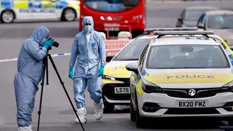 Escena del apu&ntilde;alamiento jud&iacute;o en Londres.
