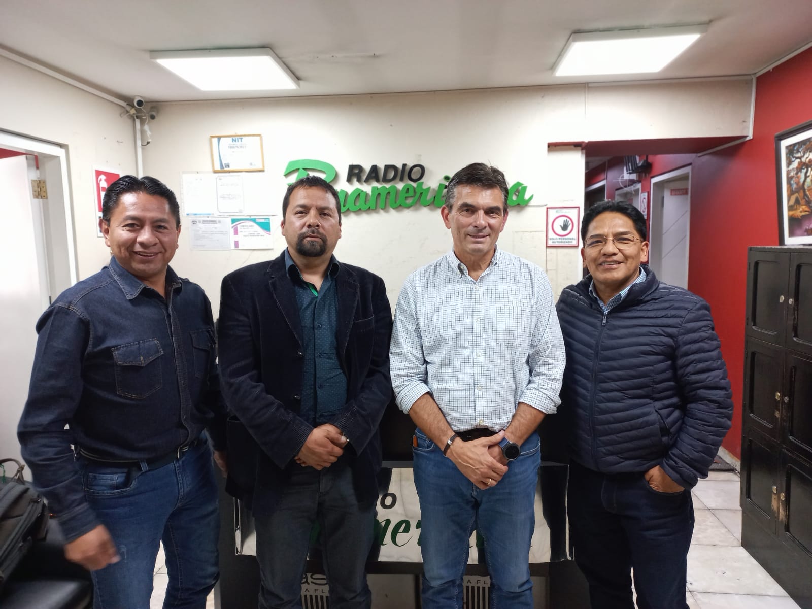 De izquierda a derecha: José Luis Flores, Joshua Bellott, Rodrigo Paz y Jorge Silva.