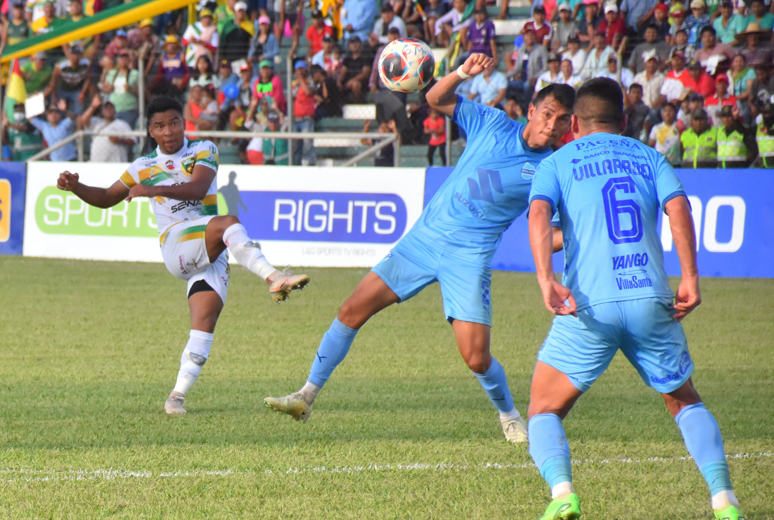 Libertad Gran Mamoré vs Bolívar. (Foto: El Diario).