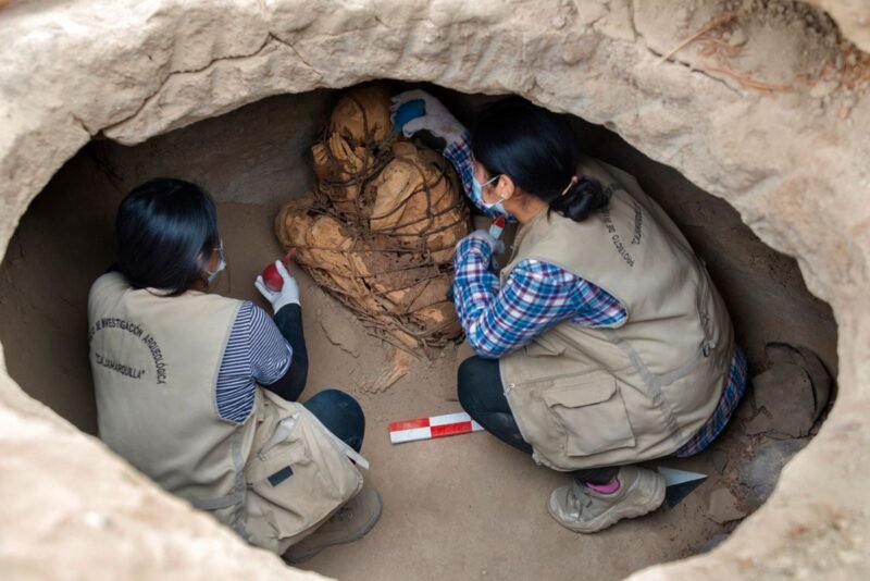Equipo de investigadores, en el hallazgo, imagen referencial. (Foto: National Geographic).